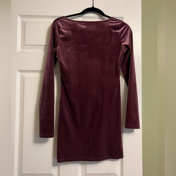 Dress - Picture 3 of 4